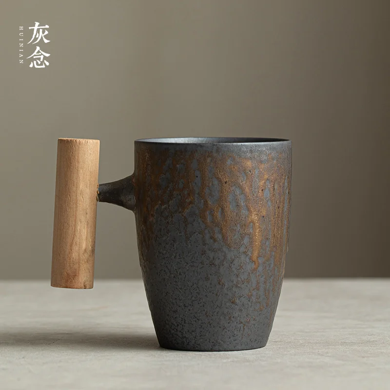 Japanese Style Wooden Handle Cup Gilded Glazed Rough Pottery Coffee Cup Hand made Kiln mug Personalized Home Water Cup
Japanese Style Wooden Handle Cup Gilded Glazed Rough Pottery Coffee Cup Hand made Kiln mug Personalized Home Water Cup