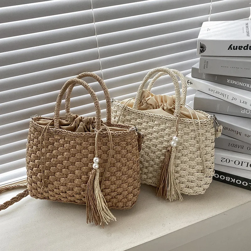 Handmade Rattan Woven Straw Bag Summer Women Messenger Crossbody Bags Girls Big Beach Hand Bag 2022 Tote Travle Bag
Handmade Rattan Woven Straw Bag Summer Women Messenger Crossbody Bags Girls Big Beach Hand Bag 2022 Tote Travle Bag