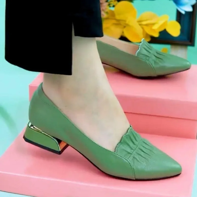 Light Mouth Single Shoes Women's Pointed Toe 2022 Autumn New Flat Leather Shoes Thick Heel All-match Women's Shoes Women Shoes
Light Mouth Single Shoes Women's Pointed Toe 2022 Autumn New Flat Leather Shoes Thick Heel All-match Women's Shoes Women Shoes