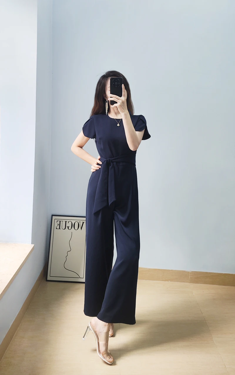 Новый весенний комбинезон с широкими штанинами и поясом с короткими рукавами US 0- 8
Новый весенний комбинезон с широкими штанинами и поясом с короткими рукавами US 0- 8