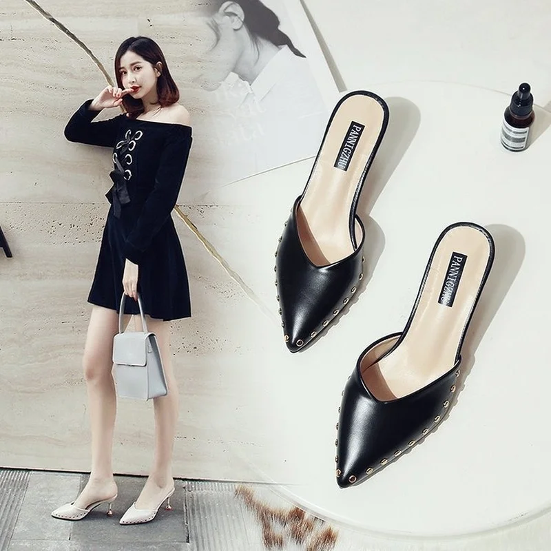 Candy-colored Slippers 2022 Summer New Pointed Rivets with High Heels Flip Flops Slippers Female Sandals Sandalias Femenina
Candy-colored Slippers 2022 Summer New Pointed Rivets with High Heels Flip Flops Slippers Female Sandals Sandalias Femenina