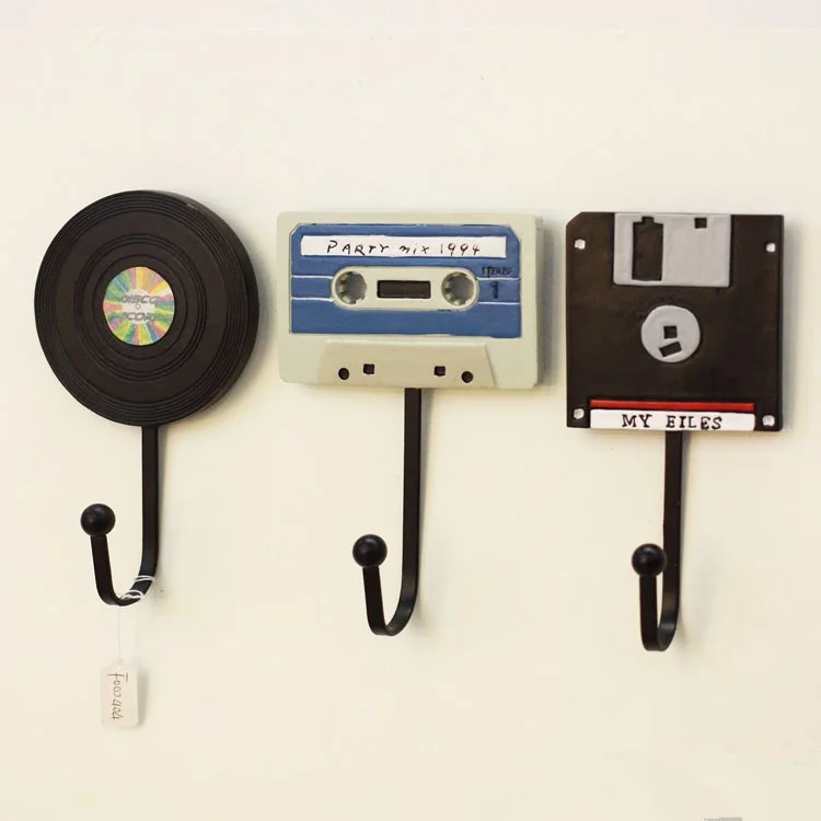 Set of three tape disk records creative clothes hook decorative hook door art hook
Set of three tape disk records creative clothes hook decorative hook door art hook