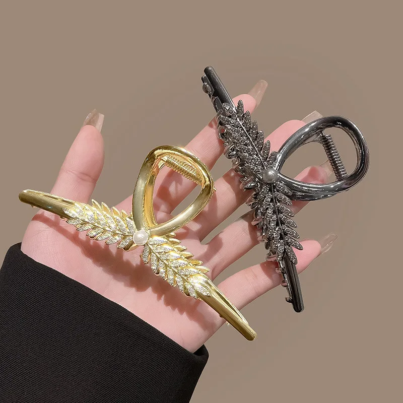 Новинка блестящие заколки для волос с пшеничными ушками для женщин Корейский элегантный металлический геометрический зажим для конского хвоста шпилька головной убор аксессуары для волос
Новинка блестящие заколки для волос с пшеничными ушками для женщин Корейский элегантный металлический геометрический зажим для конского хвоста шпилька головной убор аксессуары для волос