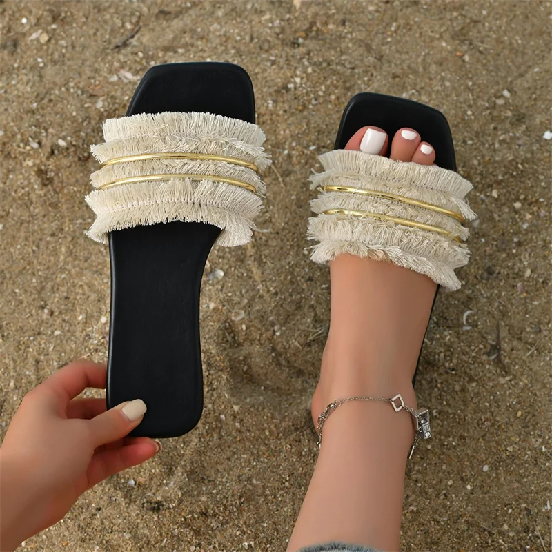Summer 2023 Womens Fashion Luxury Brand Slippers for Women Casuales Summer Slippers Women Designer Slides Ladies Slippers
Summer 2023 Womens Fashion Luxury Brand Slippers for Women Casuales Summer Slippers Women Designer Slides Ladies Slippers
