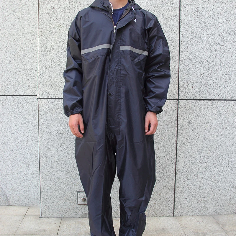 Fashion Rain Coat Suit Waterproof and Oil Proof Paint Dust Raincoat Proof Spray Motorcycle Even Cap Impermeables Rain Gear
Fashion Rain Coat Suit Waterproof and Oil Proof Paint Dust Raincoat Proof Spray Motorcycle Even Cap Impermeables Rain Gear