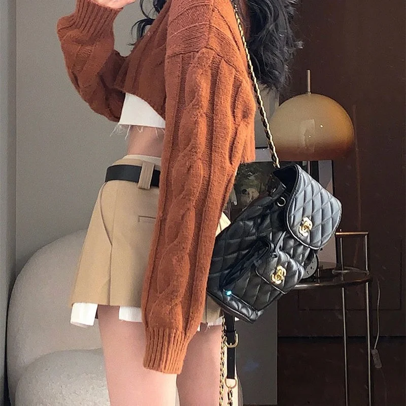 Fashion Crop Patchwork High Waist Vintage Irregular Micro Mini Skirt Women Y2K Sexy Pleated Belt Cargo Skirt Streetwear 2023
Fashion Crop Patchwork High Waist Vintage Irregular Micro Mini Skirt Women Y2K Sexy Pleated Belt Cargo Skirt Streetwear 2023