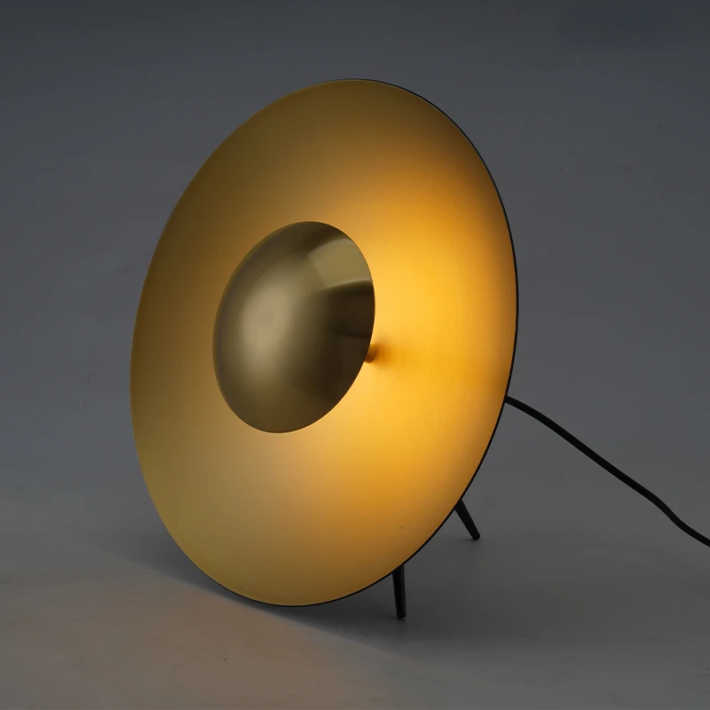 Retro table lamp Satellite Searchlight Nordic danish designer light Bedroom Bedside Lamp Luxury Design Decor black lamp 
Retro table lamp Satellite Searchlight Nordic danish designer light Bedroom Bedside Lamp Luxury Design Decor black lamp