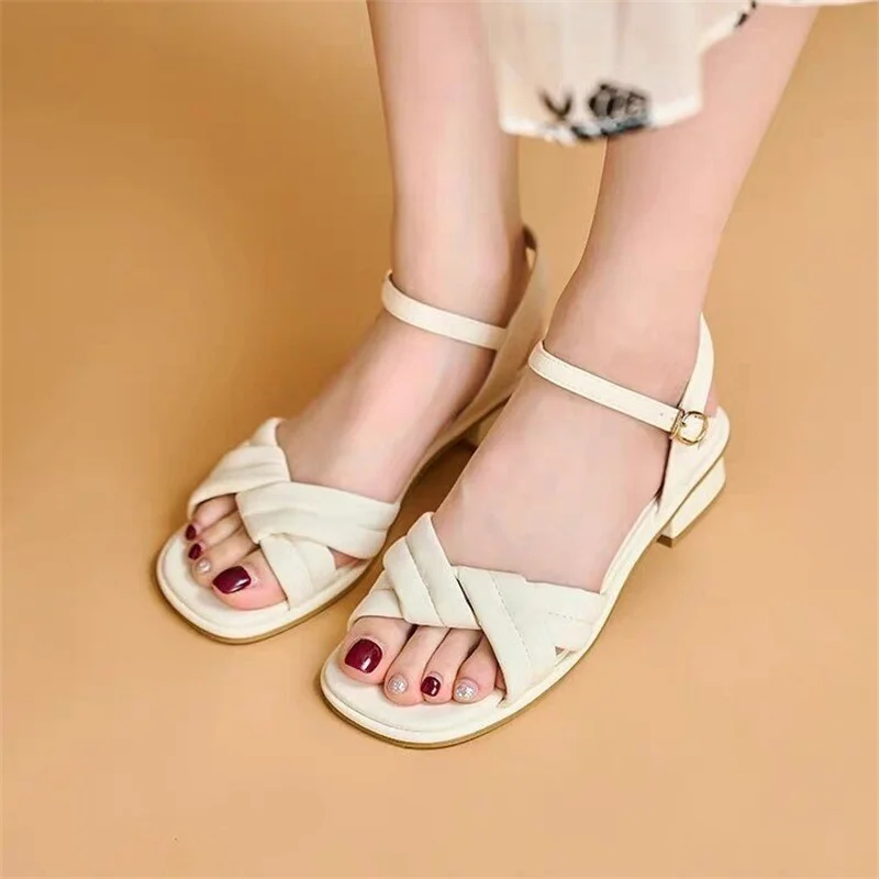 2023 New Brand Women Shoes Summer Mid Heels Sandals Designer Party Shoes Dress Wedding Sexy Fad PU Leather Chunky Femme Zapatos
2023 New Brand Women Shoes Summer Mid Heels Sandals Designer Party Shoes Dress Wedding Sexy Fad PU Leather Chunky Femme Zapatos