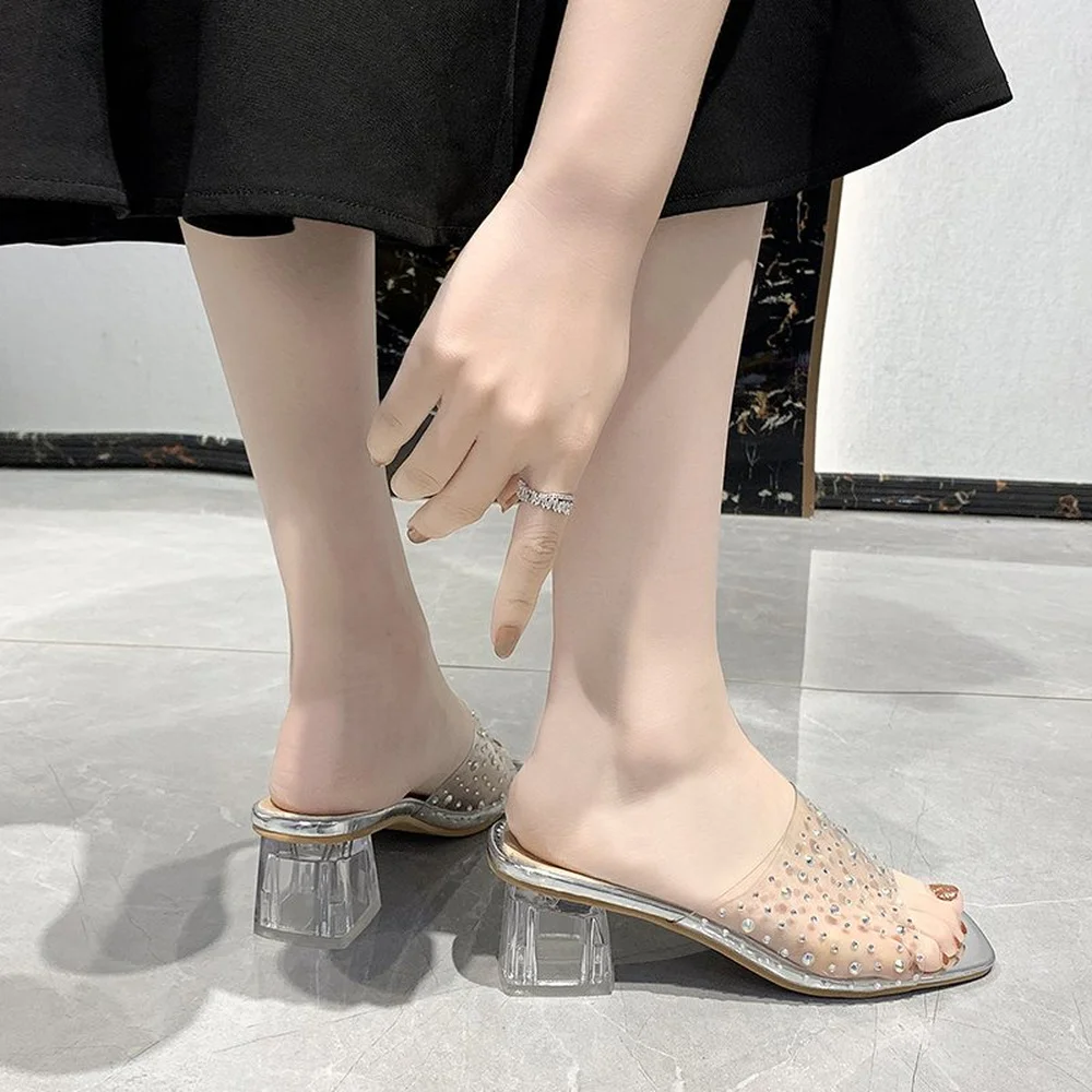 35-45 Yards Large Size Women's Shoes Transparent Crystal High Heels Fashion Rhinestone Thick Heel Women's Sandals
35-45 Yards Large Size Women's Shoes Transparent Crystal High Heels Fashion Rhinestone Thick Heel Women's Sandals