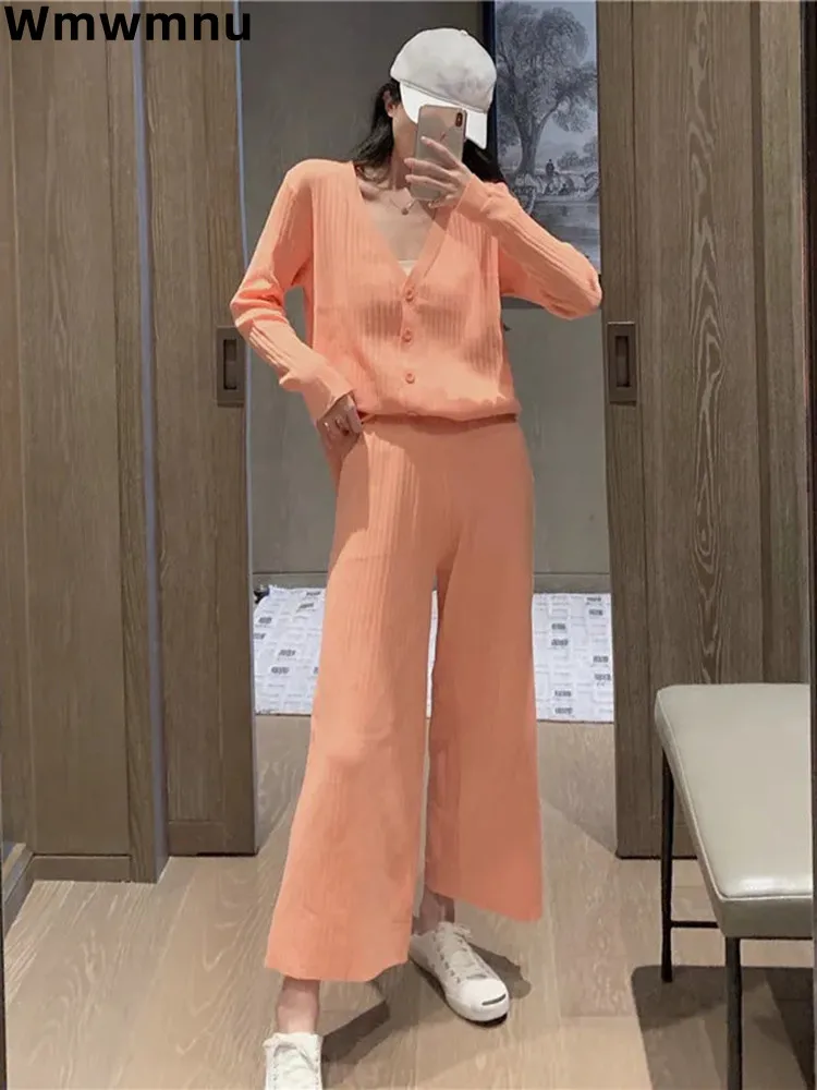 6 Colors V-neck Malhas Sweater 2 Piece Set Casual Soft Sueters Cardigan Tops Conjuntos Korean Baggy Wide Leg Knit Pant Ensembles
6 Colors V-neck Malhas Sweater 2 Piece Set Casual Soft Sueters Cardigan Tops Conjuntos Korean Baggy Wide Leg Knit Pant Ensembles