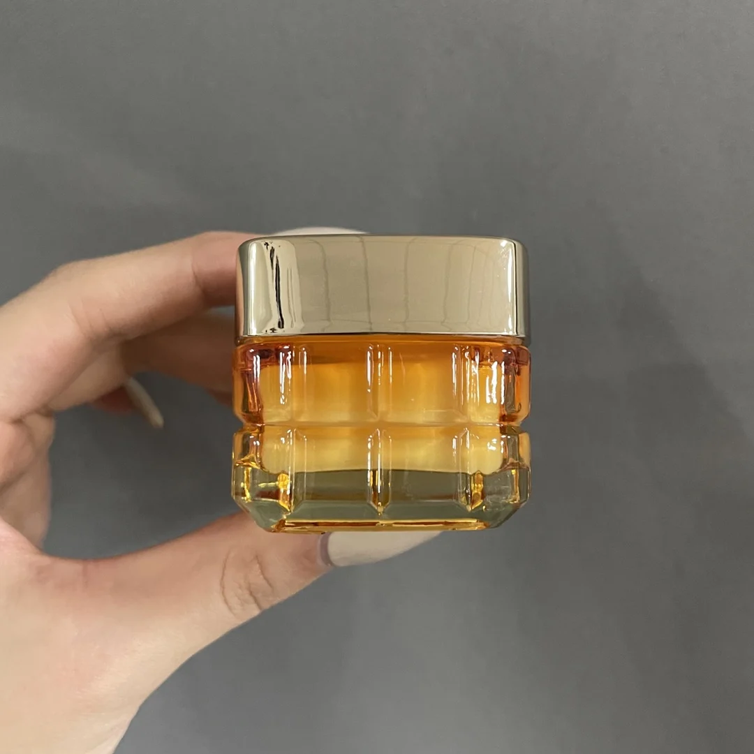 Новинка, Высококачественная эссенция для глаз 20 мл, увлажняющая косметика для ухода за глазами, основа под тени и век + подарок
Новинка, Высококачественная эссенция для глаз 20 мл, увлажняющая косметика для ухода за глазами, основа под тени и век + подарок