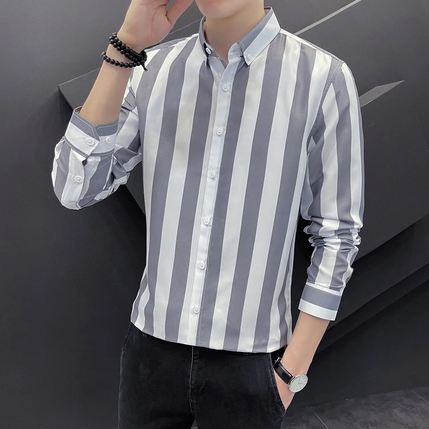 2022 New Men's Long Sleeve Stripe Shirt Popular Square Neck Business Shirt Men's 100% Polyester Shirt
2022 New Men's Long Sleeve Stripe Shirt Popular Square Neck Business Shirt Men's 100% Polyester Shirt