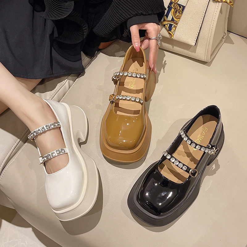Womens Derby Shoes All-Match Clogs Platform Modis Female Footwear Leather New Retro Creepers 2022 Summer Dress Rubber Mary Janes
Womens Derby Shoes All-Match Clogs Platform Modis Female Footwear Leather New Retro Creepers 2022 Summer Dress Rubber Mary Janes