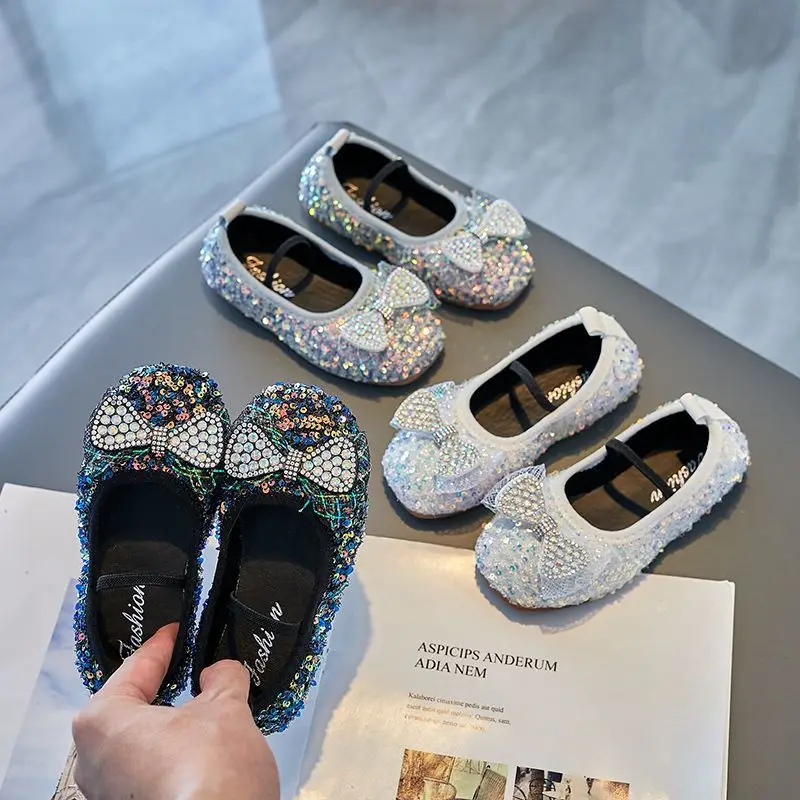 Kids Shoes for Girls 2023 Spring Autumn New Korean Version Flat with Girls Sequin Shoes Glittering Soft Sole Fashion Lovely
Kids Shoes for Girls 2023 Spring Autumn New Korean Version Flat with Girls Sequin Shoes Glittering Soft Sole Fashion Lovely