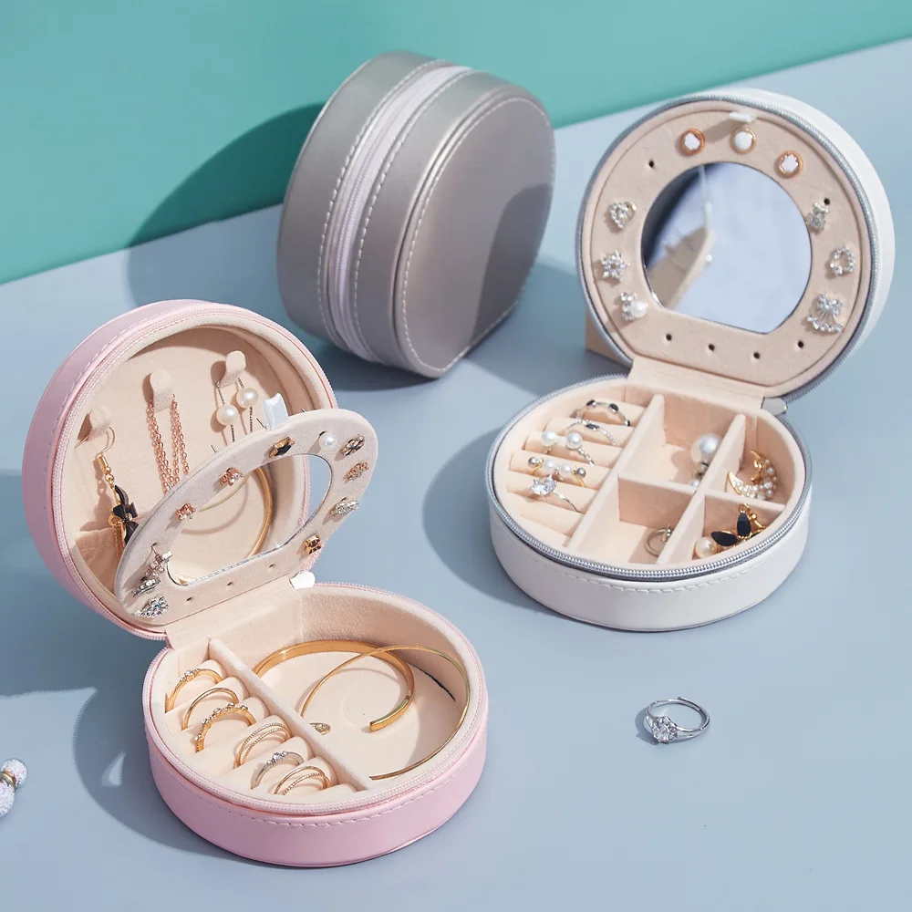 Round Portable Jewelry Storage Box Travel Organizer Jewelry Case Leather Storage Earring Necklace Ring Jewelry Organizer Display
Round Portable Jewelry Storage Box Travel Organizer Jewelry Case Leather Storage Earring Necklace Ring Jewelry Organizer Display
