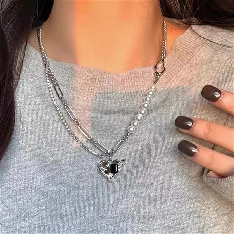 2023 Kpop Trendy Punk Irregular Heart Pendant Pearl Chain Necklace For Women Men Cool Grunge Jewelry Y2K Accessories Gifts
2023 Kpop Trendy Punk Irregular Heart Pendant Pearl Chain Necklace For Women Men Cool Grunge Jewelry Y2K Accessories Gifts