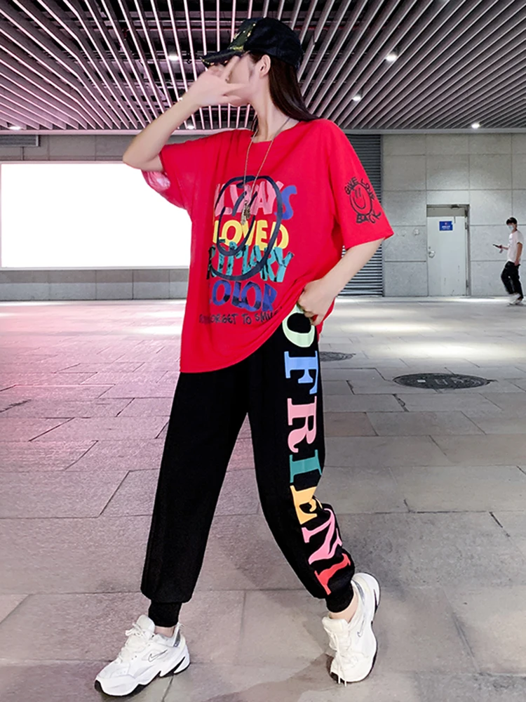 Dance Sportswear Sets Female Summer New Web Celebrity Hip-hop Tide Brand Western-style Casual T-shirt Two-piece Female F166
Dance Sportswear Sets Female Summer New Web Celebrity Hip-hop Tide Brand Western-style Casual T-shirt Two-piece Female F166