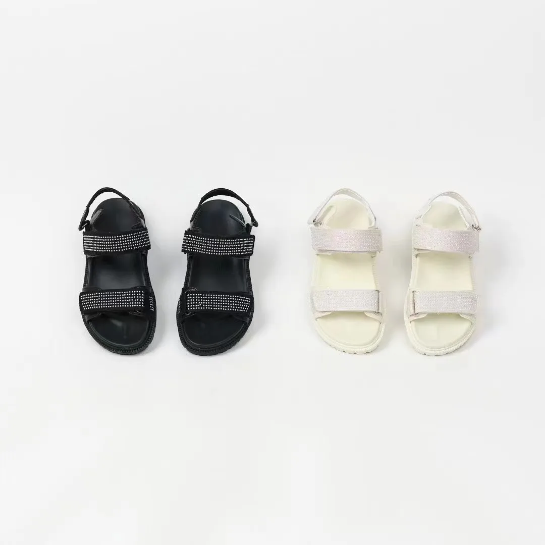 2022 high-end custom summer new children's shoes girls' sandals with diamond fashion comfortable sandals
2022 high-end custom summer new children's shoes girls' sandals with diamond fashion comfortable sandals