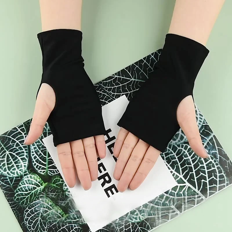 Black White Nude Summer Thin Half Finger Elastic Women Arm Cool Semi-finger Sleeves Outdoor Driving Mittens 1 Pairs Solid Color
Black White Nude Summer Thin Half Finger Elastic Women Arm Cool Semi-finger Sleeves Outdoor Driving Mittens 1 Pairs Solid Color