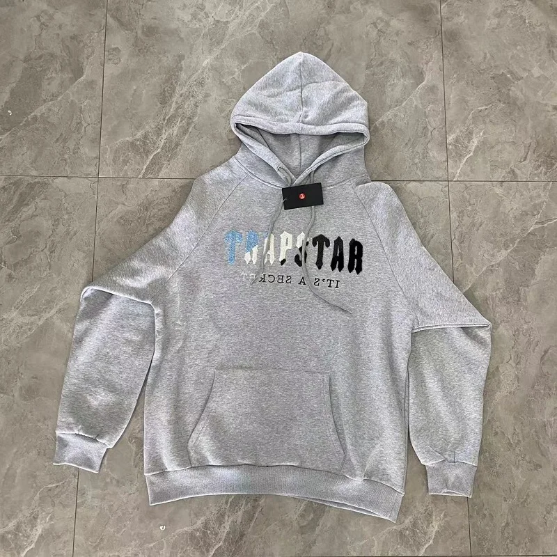 2023 Latest TRAPSTAR Rainbow Embroidery Logo Men Women Hoodie Set Convergent Cord Lock Pants Sweatshirt
2023 Latest TRAPSTAR Rainbow Embroidery Logo Men Women Hoodie Set Convergent Cord Lock Pants Sweatshirt