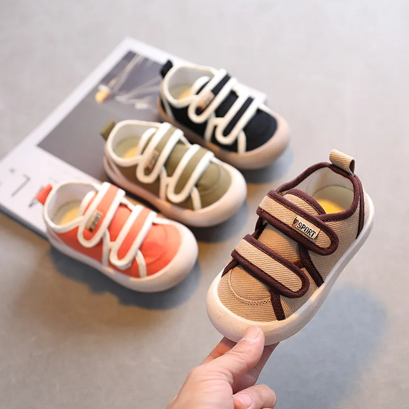 Boys Soft Casual Shoes 2022 Spring Breathable Solid Green Versatile Unisex Korean Hook & Loop Fashion Kids Sneakers for Girls
Boys Soft Casual Shoes 2022 Spring Breathable Solid Green Versatile Unisex Korean Hook & Loop Fashion Kids Sneakers for Girls