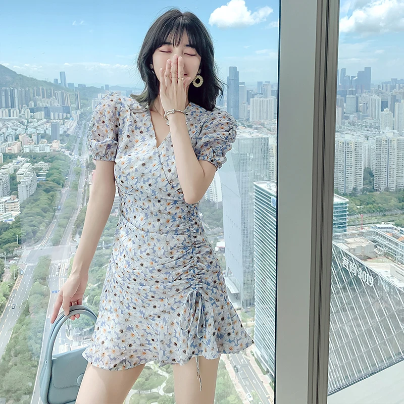 COIGARSAM Women's Summer Dress New Floral Print Hollow Out High Waist V-Neck Design And Color Dresses Dropshipping
COIGARSAM Women's Summer Dress New Floral Print Hollow Out High Waist V-Neck Design And Color Dresses Dropshipping