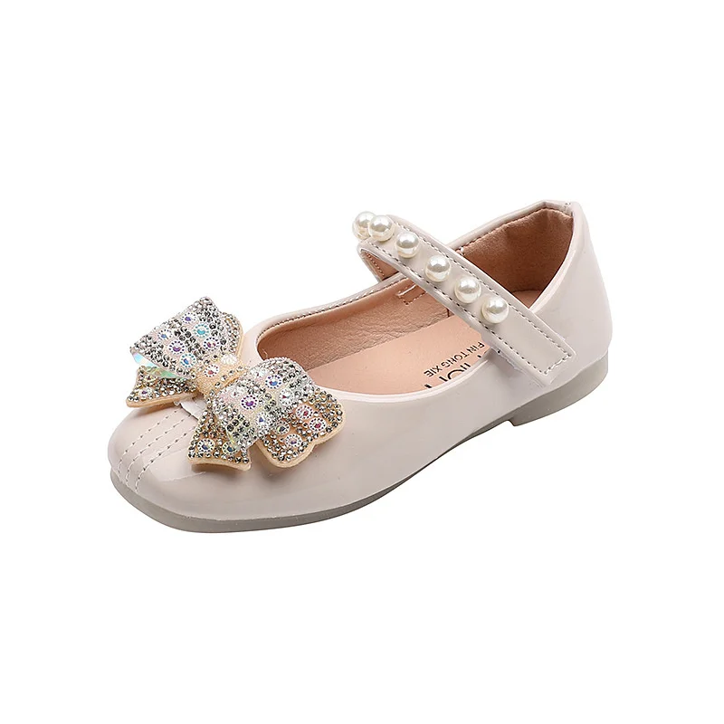 Туфли для маленьких девочек со стразами и бисером, летняя детская обувь принцессы, Модные Бежевые туфли на плоской подошве с бантом, Размеры 26-30, 2022
Туфли для маленьких девочек со стразами и бисером, летняя детская обувь принцессы, Модные Бежевые туфли на плоской подошве с бантом, Размеры 26-30, 2022