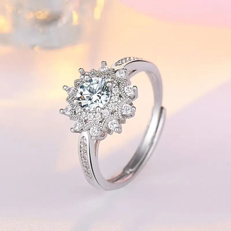 Diamond ring Luxury Banquet Jewelry Inlaid Inlay White Drill Sun Flower Shape Rings Women Wedding Engagement Ring best gift
Diamond ring Luxury Banquet Jewelry Inlaid Inlay White Drill Sun Flower Shape Rings Women Wedding Engagement Ring best gift