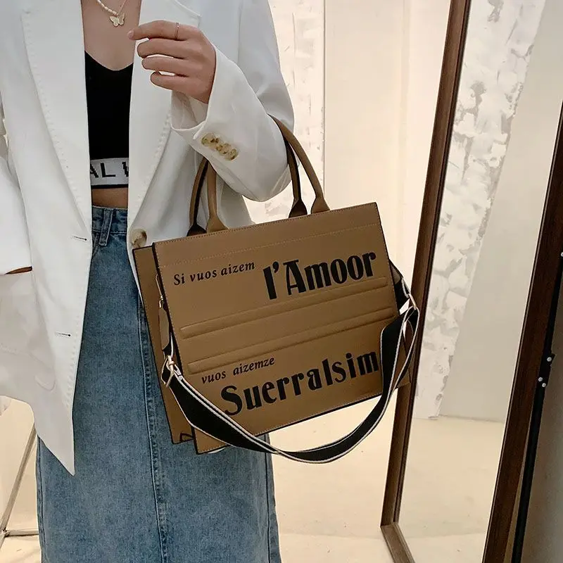 Сумка на плечо для планшетного ПК, портативная Большая вместительная дамская сумочка через плечо для двойного использования, оригинальная Компьютерная сумка
Сумка на плечо для планшетного ПК, портативная Большая вместительная дамская сумочка через плечо для двойного использования, оригинальная Компьютерная сумка