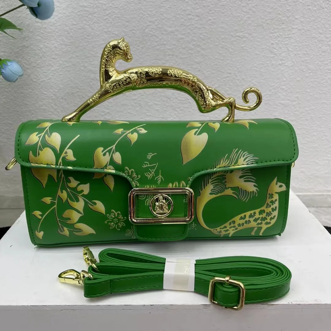 New Women Luxury Metal Leopard Handbag Ladies Brand Design Printed Solid Shoulder Bag Fashion Popular Leather Messenger Bag
New Women Luxury Metal Leopard Handbag Ladies Brand Design Printed Solid Shoulder Bag Fashion Popular Leather Messenger Bag