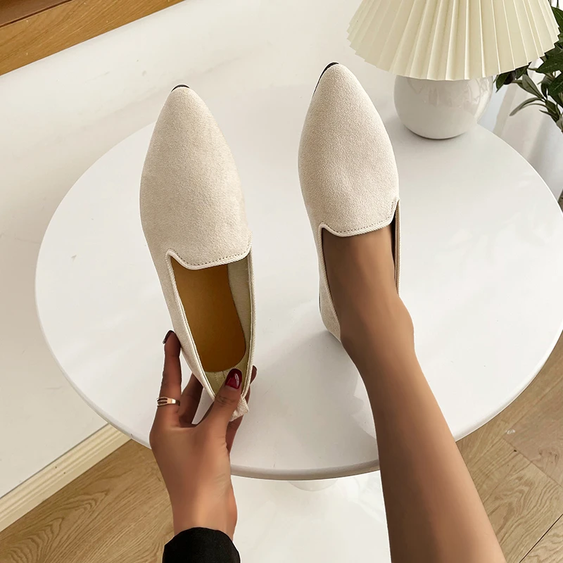 Туфли женские однотонные с острым носком, простые повседневные Мокасины, модные мягкие удобные лоферы на плоской подошве, для офиса
Туфли женские однотонные с острым носком, простые повседневные Мокасины, модные мягкие удобные лоферы на плоской подошве, для офиса