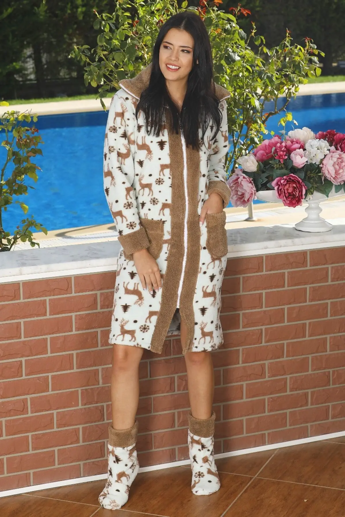 Dressing Gown Welsoft Fabric Winter Brown - White Color / Tunic - Tknr 59080 Winter Tunic Bathrobe Night Gown 
Dressing Gown Welsoft Fabric Winter Brown - White Color / Tunic - Tknr 59080 Winter Tunic Bathrobe Night Gown