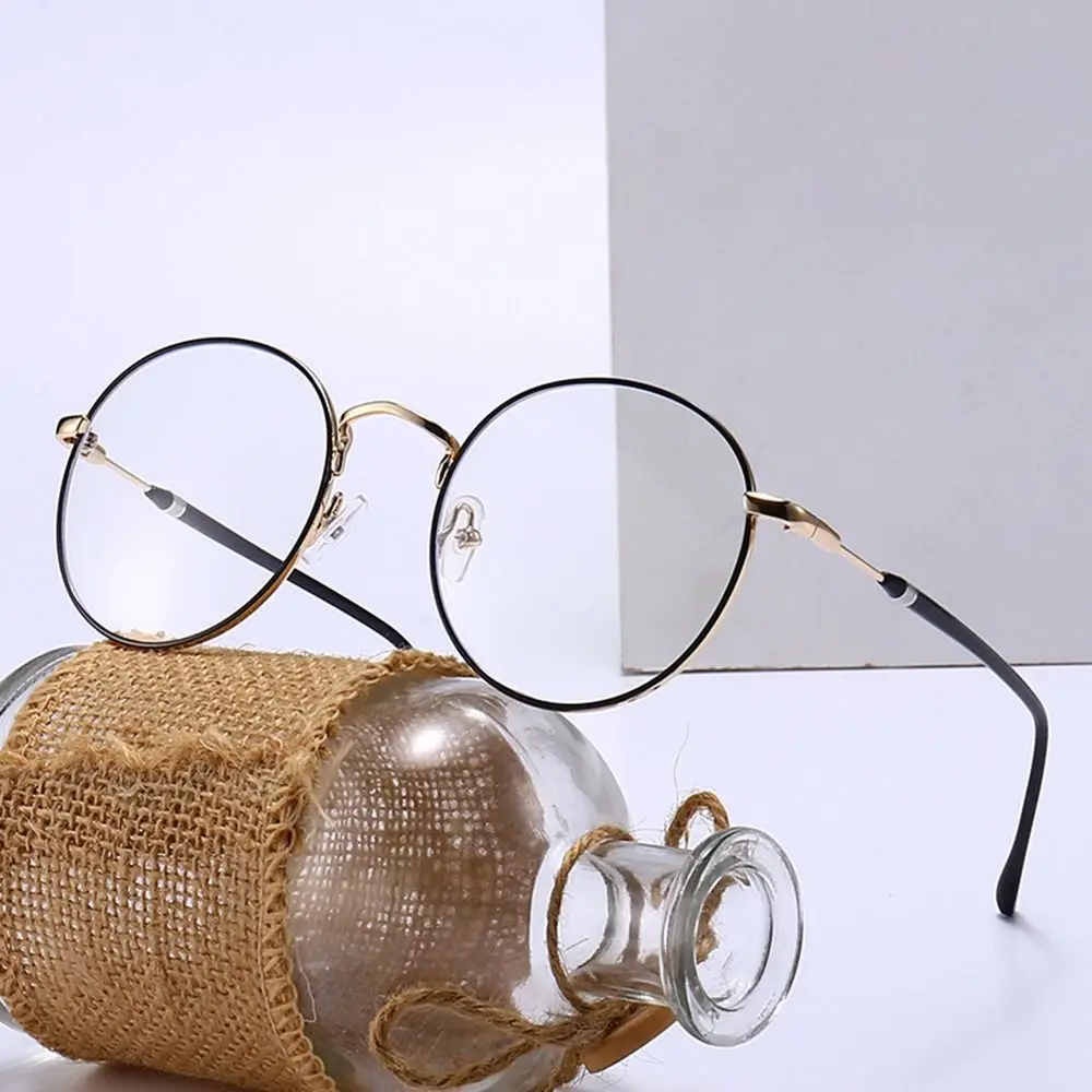 Fashion Durable Eye Protection Portable Ultra Light Frame Computer Goggles Oversized Eyeglasses Anti-Blue Light Glasses
Fashion Durable Eye Protection Portable Ultra Light Frame Computer Goggles Oversized Eyeglasses Anti-Blue Light Glasses