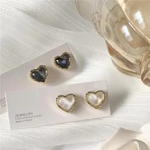 Trendy Vintage Heart Earring Women Classic Black White Stud Earrings Female Fashion Earrings Female Jewelry 2023 Gift