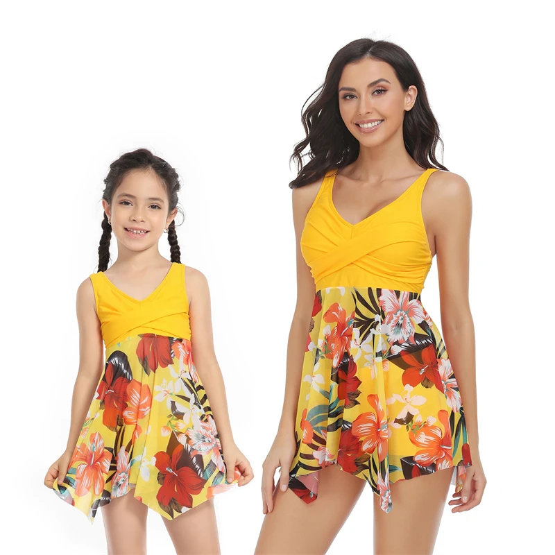 2023 Irregular Mother Daughter Matching Swimsuits Family Set Flower Mommy and Me Swim Dresses Clothes Beach Women Girls Swimwear
2023 Irregular Mother Daughter Matching Swimsuits Family Set Flower Mommy and Me Swim Dresses Clothes Beach Women Girls Swimwear
