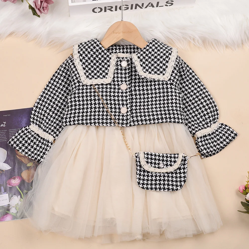 Baby Girl Set 2022 Spring Autumn New Girls Plaid Vest Mesh Dress + Lapel Jacket Princess Fashion Clothing with Bag Outfits 2-6 Y
Baby Girl Set 2022 Spring Autumn New Girls Plaid Vest Mesh Dress + Lapel Jacket Princess Fashion Clothing with Bag Outfits 2-6 Y
