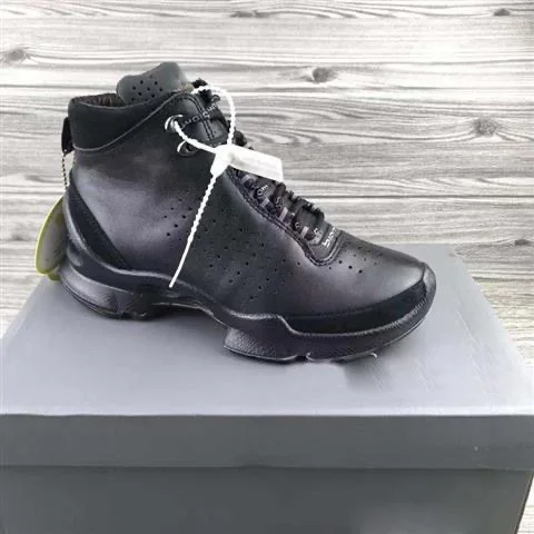 Best Selling Golf Shoes Authentic Leather Black 39-45 Professional Shoes Men Golf Spring Comfortable High Top Man Sports Shoes
Best Selling Golf Shoes Authentic Leather Black 39-45 Professional Shoes Men Golf Spring Comfortable High Top Man Sports Shoes