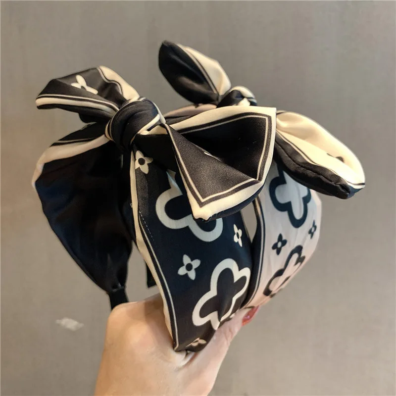 Женская повязка на голову с красным бантом, элегантная повязка на голову с широкими краями в стиле ретро
Женская повязка на голову с красным бантом, элегантная повязка на голову с широкими краями в стиле ретро