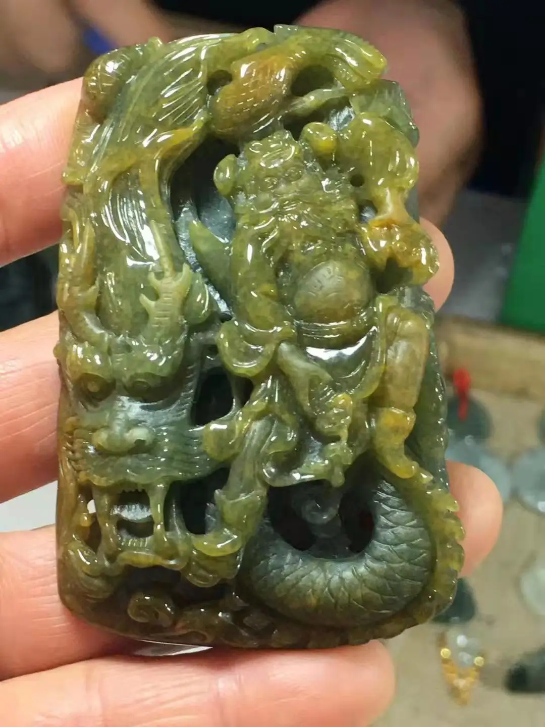 Natural A Myanmar jade Handcarved dragon green jade pendant jade necklace pendants jewelry jade necklaces women men
Natural A Myanmar jade Handcarved dragon green jade pendant jade necklace pendants jewelry jade necklaces women men