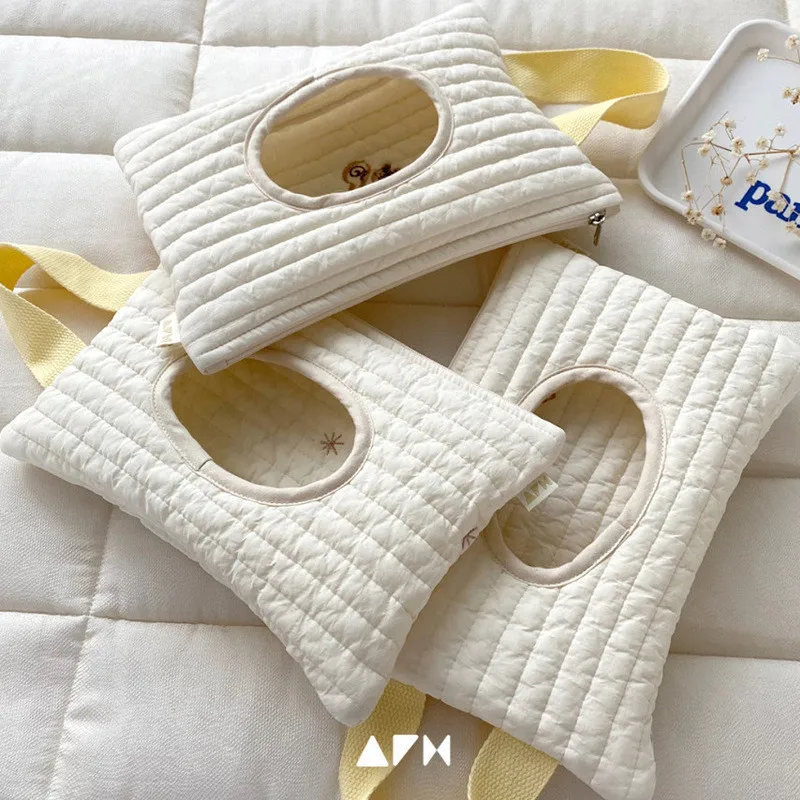 Embroidery Tissue Cover Children's Stroller Tissue Bag Paper Holder Removable Storage Box Convenient Cover Tissue Box
Embroidery Tissue Cover Children's Stroller Tissue Bag Paper Holder Removable Storage Box Convenient Cover Tissue Box
