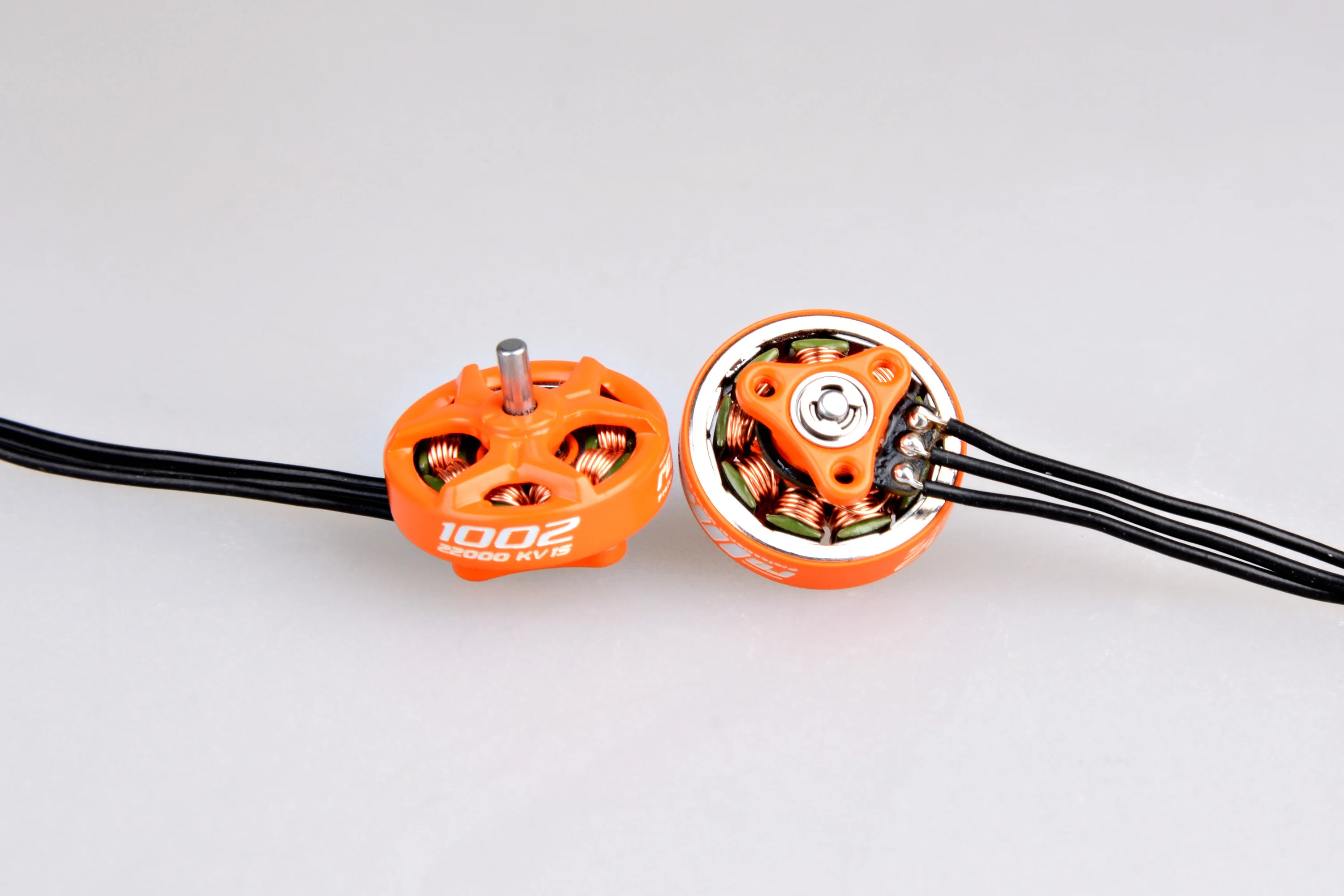 RCINPOWER GTS V3 1002 14000KV 19000KV 22000KV 1-2S brushless motor for 75mm Tinywhoop to 2/2.5 inch Ducted Drone frame
RCINPOWER GTS V3 1002 14000KV 19000KV 22000KV 1-2S brushless motor for 75mm Tinywhoop to 2/2.5 inch Ducted Drone frame
