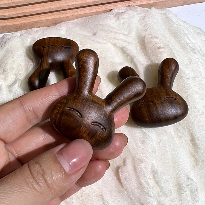 1Pc Sandalwood Facial Massage Comb Wooden Handle Piece Eye Massage Small Rabbit Comb
1Pc Sandalwood Facial Massage Comb Wooden Handle Piece Eye Massage Small Rabbit Comb