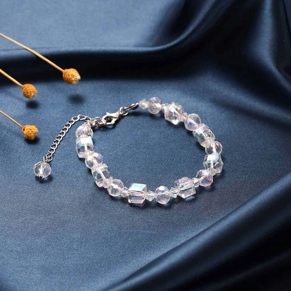 European and American Female Students Square Round Beaded Bracelet White Exquisite Fashion Bracelet Luxury Girls Bracelet
European and American Female Students Square Round Beaded Bracelet White Exquisite Fashion Bracelet Luxury Girls Bracelet