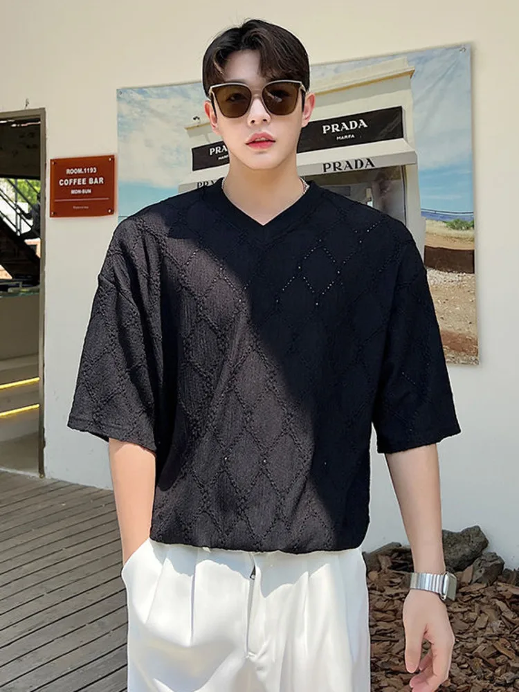 SYUHGFA Men Clothing 2022 Summer Short Sleeve Hollow Out V-neck T-shirt Korean Loose All-match Streetwear Tops T-shirt For Male
SYUHGFA Men Clothing 2022 Summer Short Sleeve Hollow Out V-neck T-shirt Korean Loose All-match Streetwear Tops T-shirt For Male