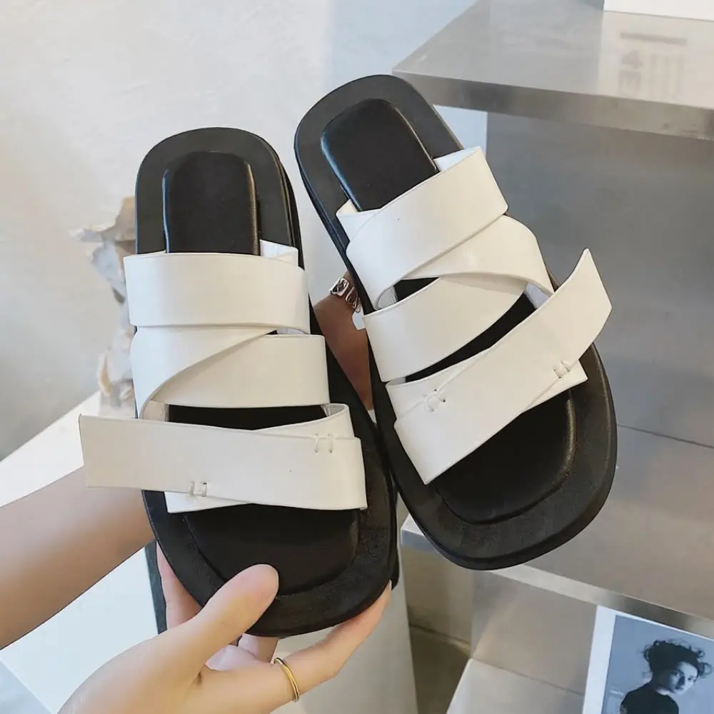 Outsole Female Slippers Women'S Soft Slip-Resistant Floor Base Luxury Quality Slippers 35-40 Size Flip Flops Luxury Comfortable
Outsole Female Slippers Women'S Soft Slip-Resistant Floor Base Luxury Quality Slippers 35-40 Size Flip Flops Luxury Comfortable