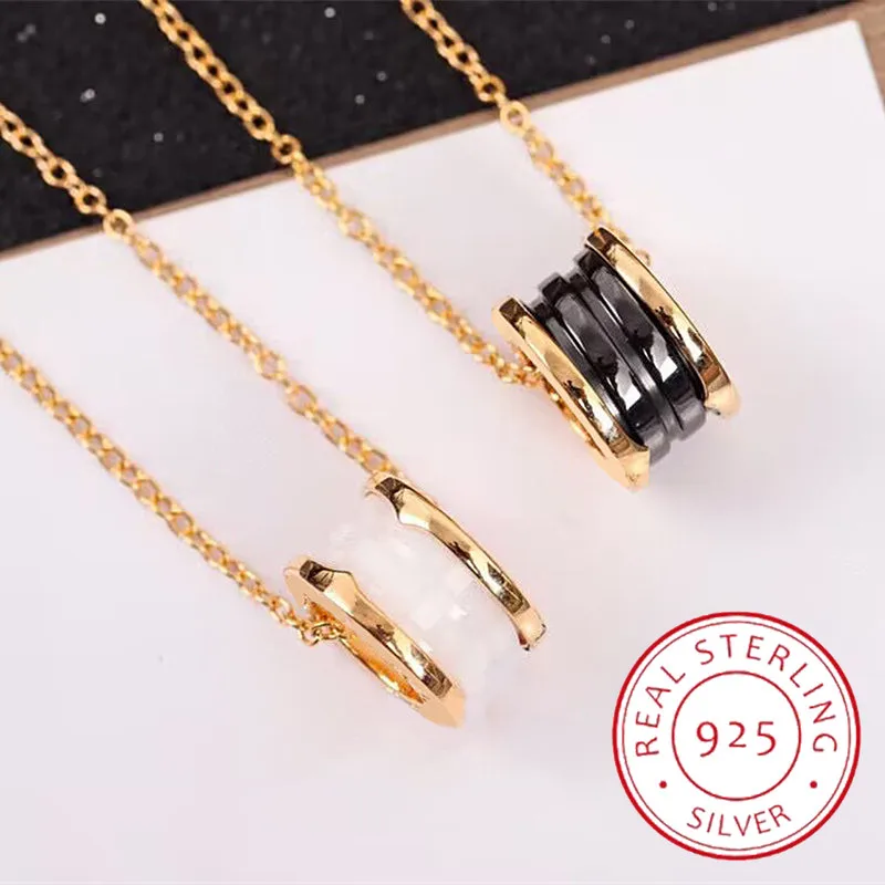 Classic Hot Selling Rose Gold Black and White Ceramic Necklace for Women's High end Fashion Luxury Brand Jewelry Couple Gift
Classic Hot Selling Rose Gold Black and White Ceramic Necklace for Women's High end Fashion Luxury Brand Jewelry Couple Gift