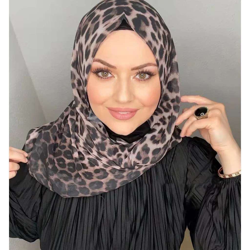 Muslim Black White Chiffon Hijab Robe Dress Jersey Turban Hijab Bottom Hat Modal Viscose Robe Ramadan Hijab Women
Muslim Black White Chiffon Hijab Robe Dress Jersey Turban Hijab Bottom Hat Modal Viscose Robe Ramadan Hijab Women