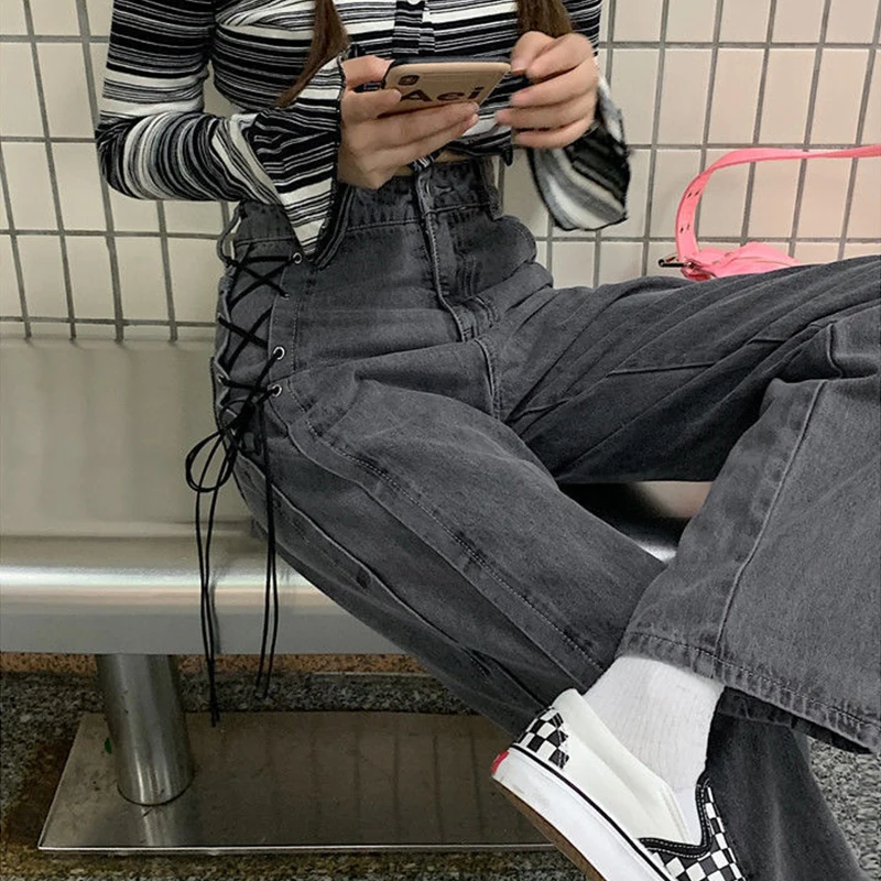 Y2K New Fashion Gothic High Waist Black Jeans Women Fashion Side Lace Wide Leg Jeans Women Harajuku Streetwear Straight Pants
Y2K New Fashion Gothic High Waist Black Jeans Women Fashion Side Lace Wide Leg Jeans Women Harajuku Streetwear Straight Pants