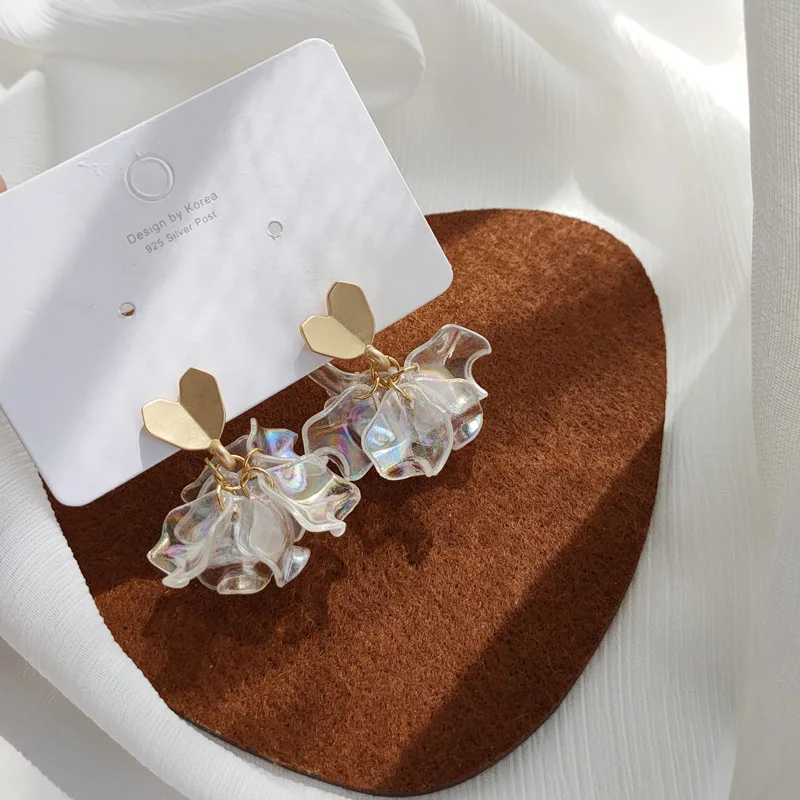 Renya Matt Gold Color Heart Drop Earring Transparent Laser Resin Shell Shape Dangle Earring for Women Girls Sweet Party Jewelry
Renya Matt Gold Color Heart Drop Earring Transparent Laser Resin Shell Shape Dangle Earring for Women Girls Sweet Party Jewelry