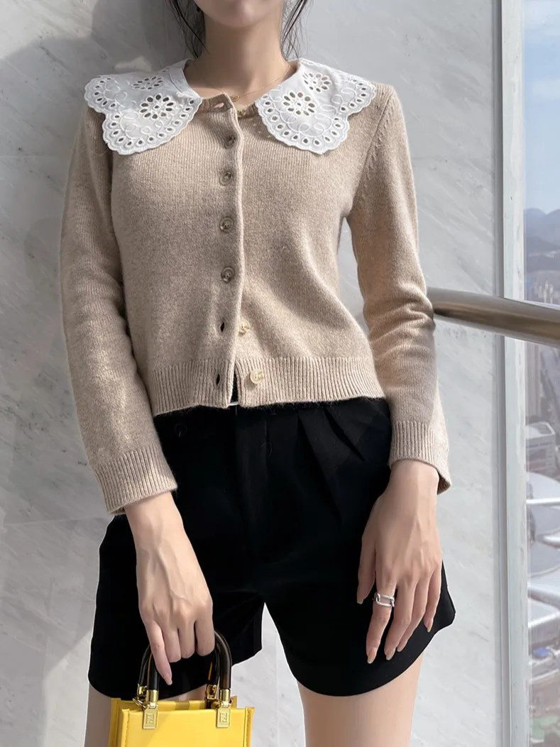 Women Sweater Embroidery Peter Pan Collar Single Breasted Long Sleeve Sweet Straight Knitted Cardigan
Women Sweater Embroidery Peter Pan Collar Single Breasted Long Sleeve Sweet Straight Knitted Cardigan